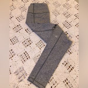 VS Knockout Tight, Size Medium